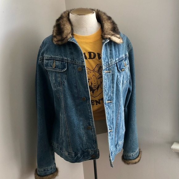 Lee Jackets & Blazers - Lee Vintage Jean Jacket with Faux Fur Trim